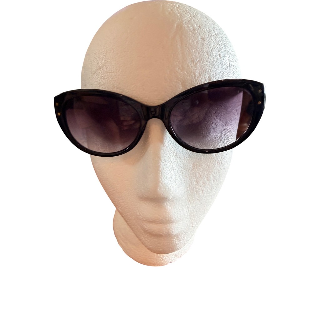 Foster Grant SR1217 Black Cat Eye Sunglasses Gold Temple Accents 10235585.FWM